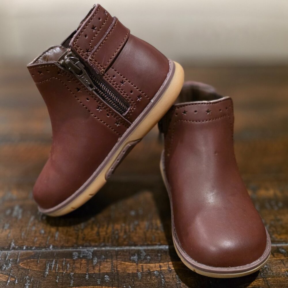 Stride Rite Toddler Girl Leather Boots Size 7.5